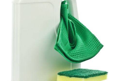 服装公司清洁生产商品的洗衣粉应计入哪个会计科目