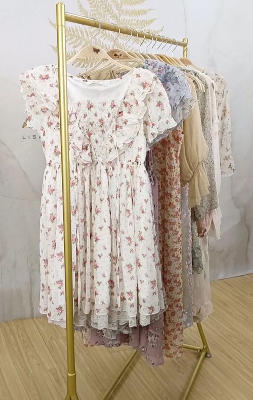 二手衣服分拣厂 精品单件分拣的高效流程与价值